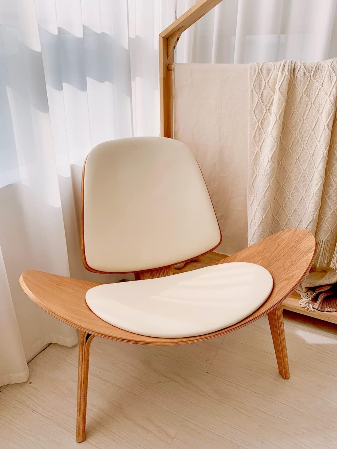 Legged Shell Chair Ash Plywood Accent Chair with Black Faux Leather Upholstery Living Room Furniture Mid-Century Modern Shell Chair - Walnut Wood - Black